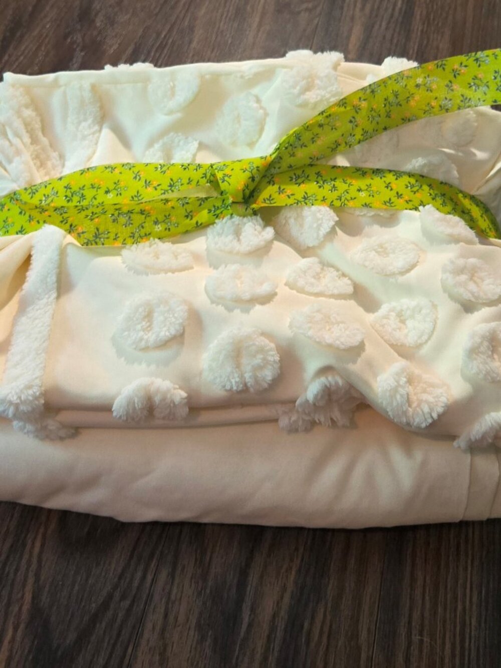 Cottagecore/Shabby Chic Style Cream-Colored Sheet Set QUEEN SIZE